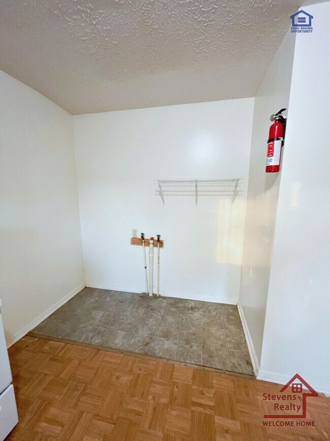 Foto del edificio - 65 Bybee Woods Dr