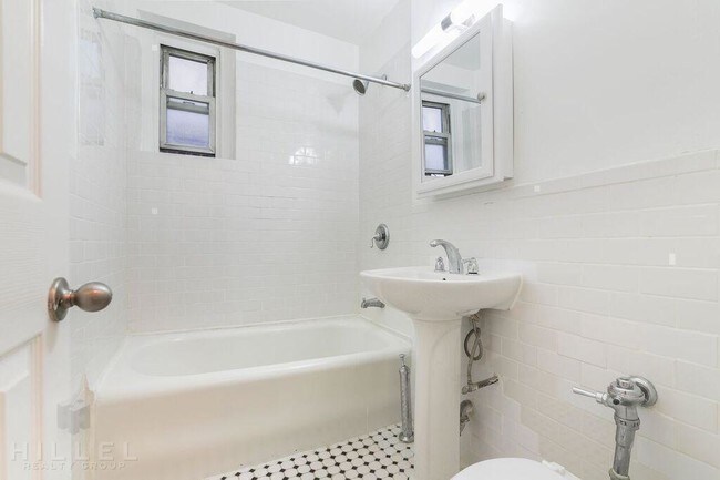 Building Photo - 3409 83rd St