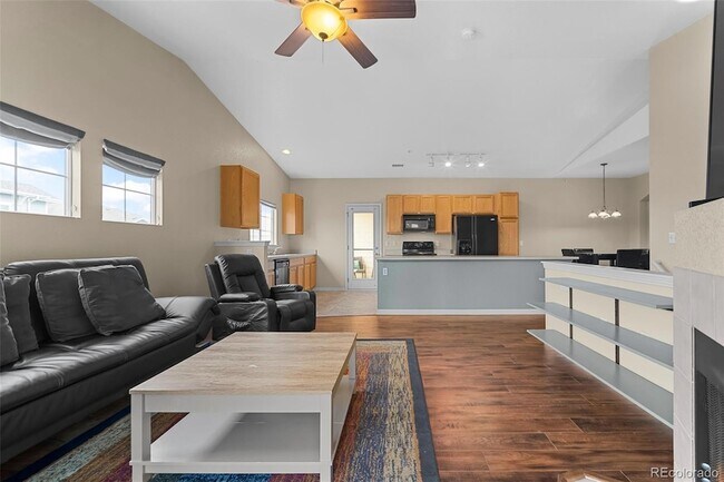Building Photo - 9569 Pearl Cir