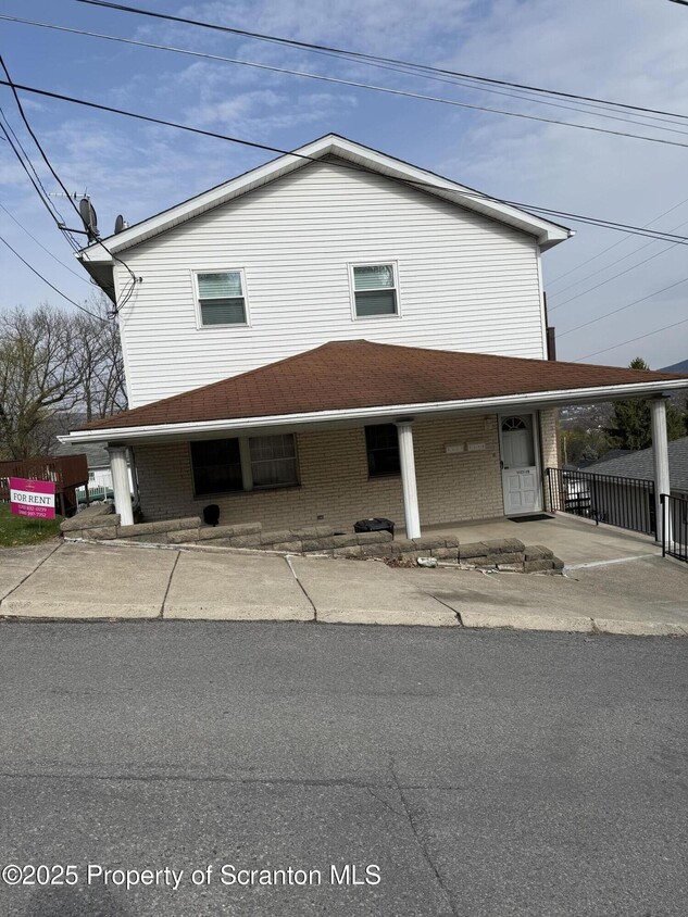 Foto principal - 1119 Taylor Ave