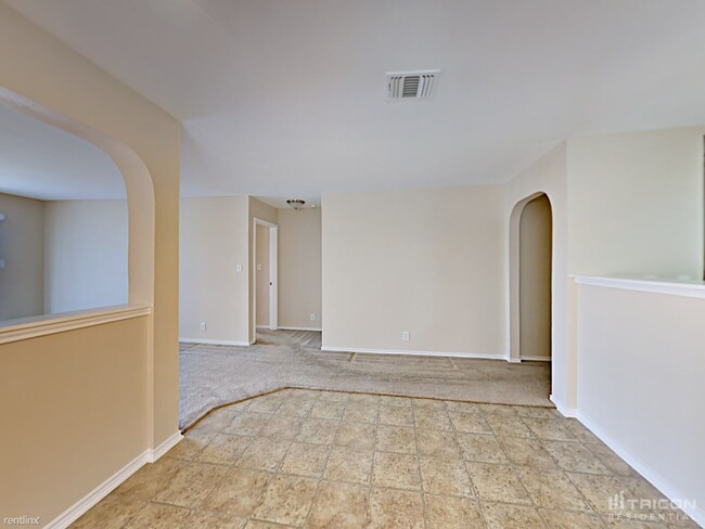 Building Photo - 8507 Crinum Lily Dr