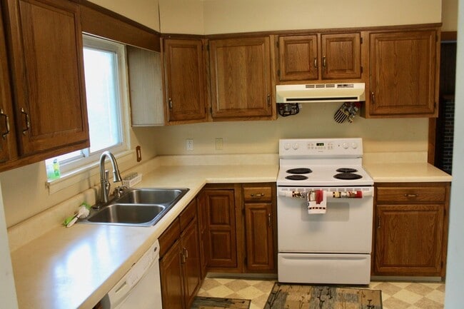 Foto del edificio - 4705 Nuttfield Ln