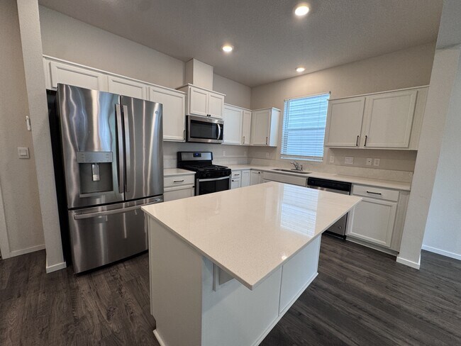 Foto del edificio - 896 N 18th Ave