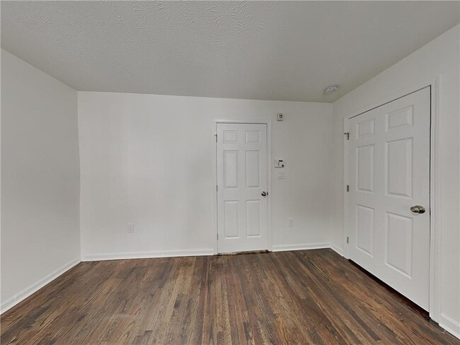 Foto del edificio - 805 Spencer St NW