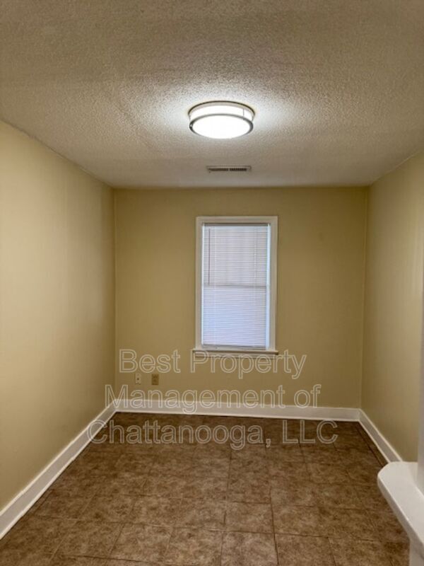 Building Photo - 5425 Marion Ave