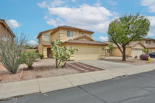 Building Photo - 22664 W Solano Dr