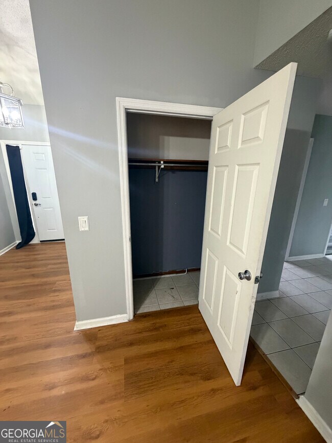 Foto del edificio - 514 Sunnyside Ct