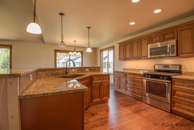 Building Photo - 1176 Mill Creek Dr