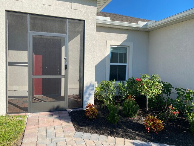 Building Photo - 1501 NW 38th Pl