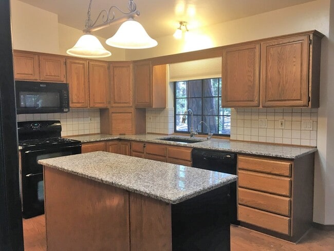 Building Photo - 1095 Timber Point Cir