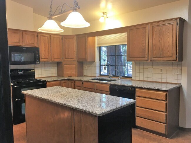 Foto del edificio - 1095 Timber Point Cir