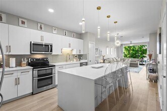 Building Photo - 4333 Gilbert Ave