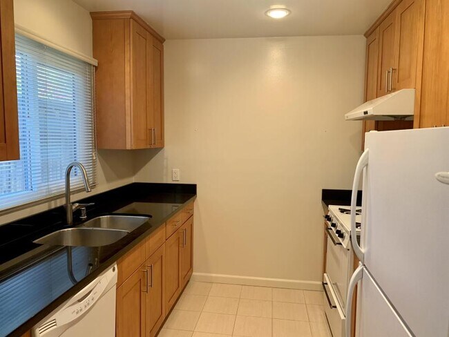 Foto del edificio - 1 bedroom in Menlo Park CA 94025