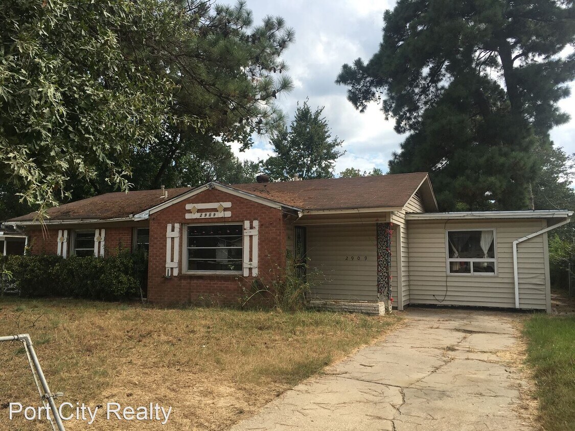 Primary Photo - 3 br, 1 bath House - 2909 Glenwick St