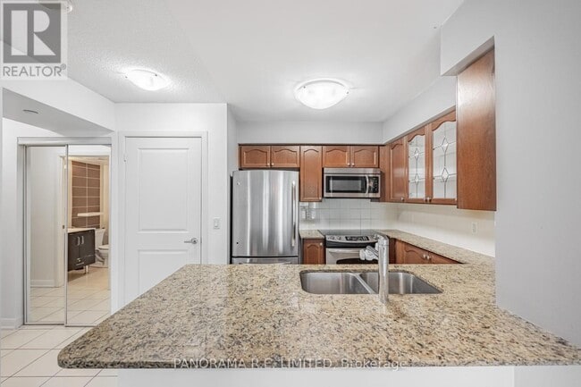 Building Photo - 205-1205 Sherway Gardens Rd