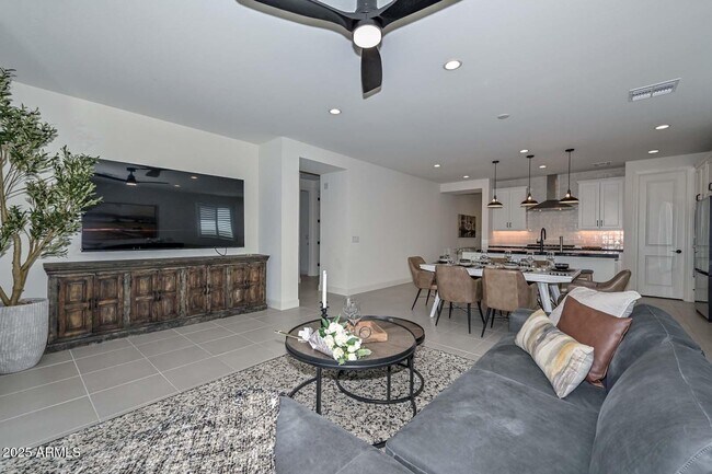 Foto del edificio - 17141 W Middlebury St