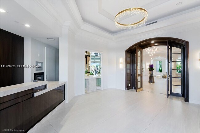 Foto del edificio - 3802 NE 207th St