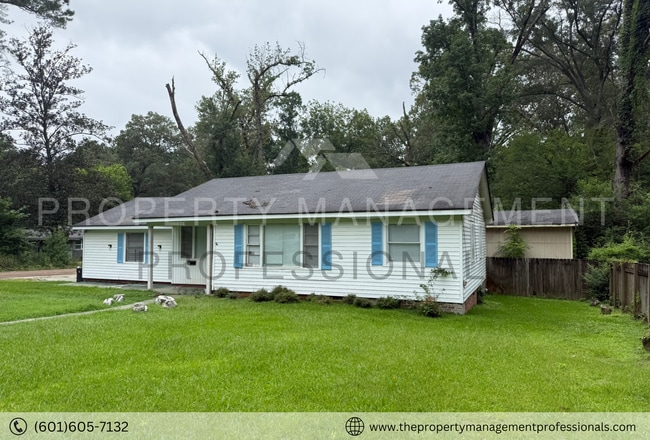 Photo - Corner lot cutie House