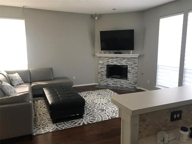 Foto del edificio - 8410 Stoneview Dr