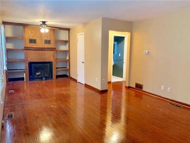 Foto del edificio - 26472 Wolverine St