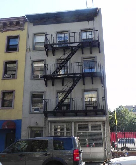 Primary Photo - 650 E 6th St