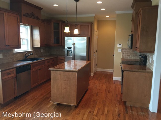 Building Photo - 5 br, 4.5 bath House - 1021 Bristol Trail