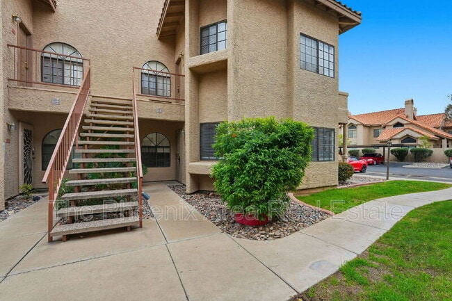 Foto del edificio - 930 N Mesa Dr