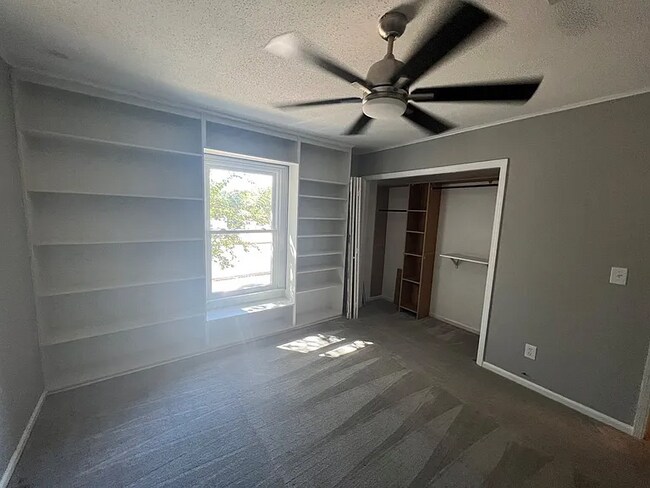 Foto del edificio - 2048 W Main St