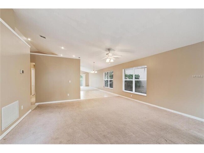 Foto del edificio - 4271 Shadow Creek Cir