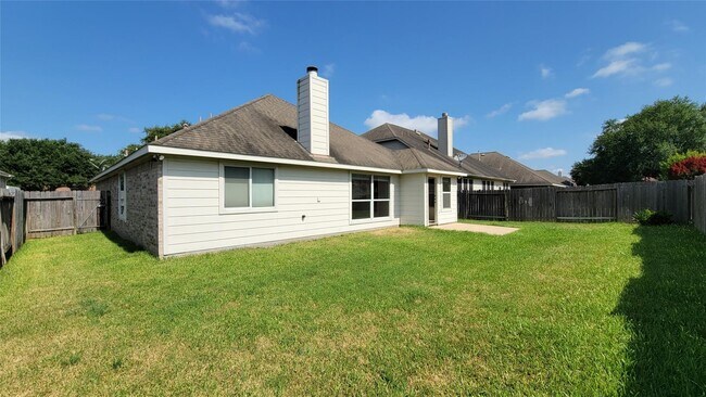 Foto del edificio - 4822 Bonny Loch Ln