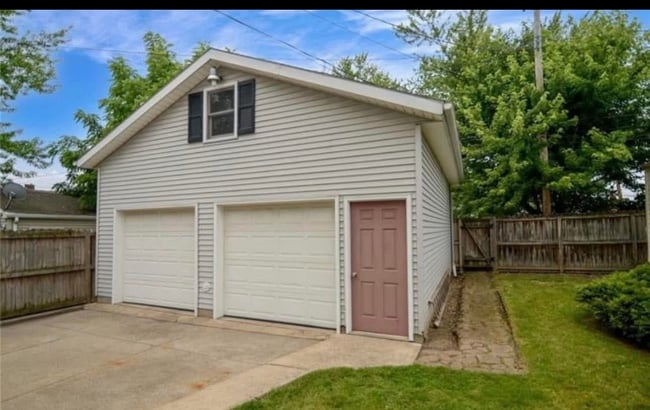 Photo - 4680 E 85th St House