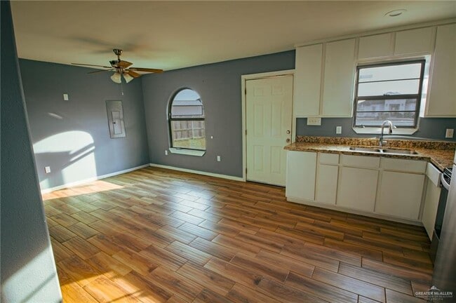 Building Photo - 18 North St