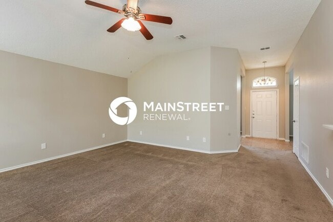 Building Photo - 4 Bedroom Pet-Friendly Home in Arlington, ...