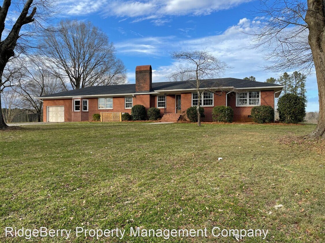 156 Phillip Vann Dr, Rome, GA 30165 House Rental in Rome, GA