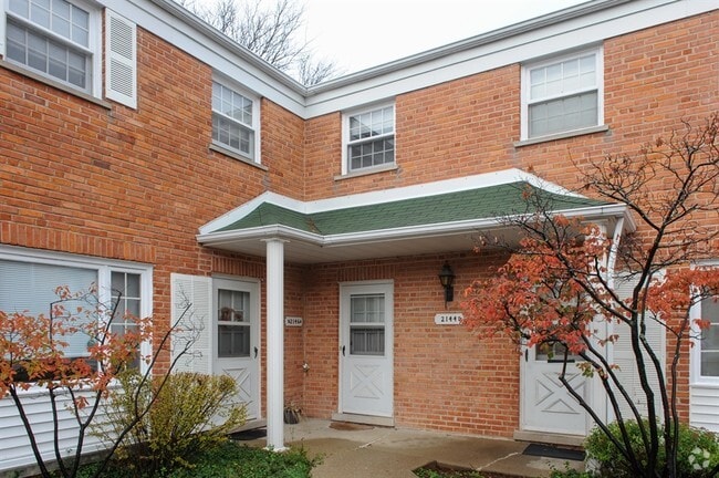 Building Photo - 2146 Rugen Rd
