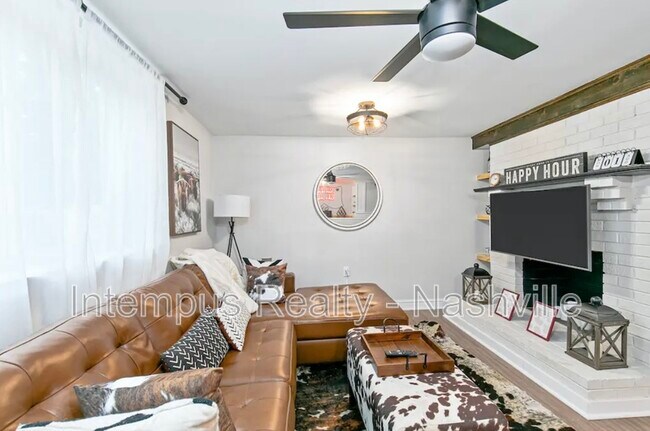 Foto del edificio - 840 Lemont Dr