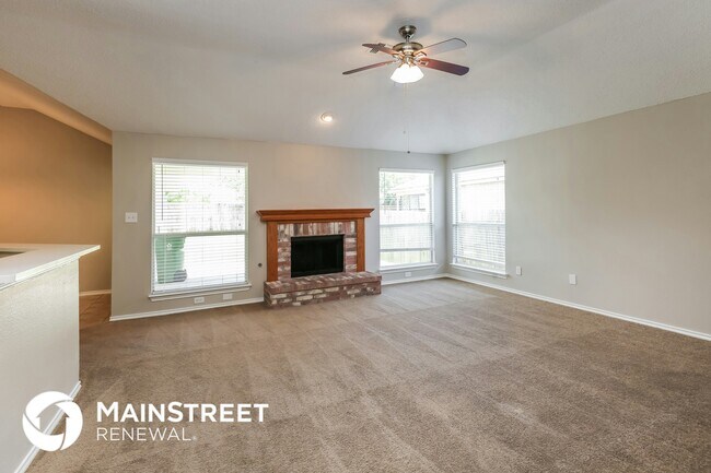 Building Photo - 1019 Bonanza Dr