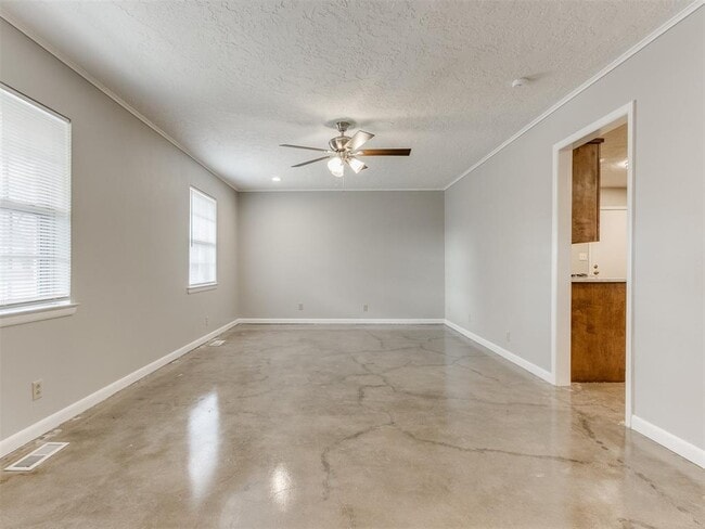 Foto del edificio - 2609 Brentwood Dr