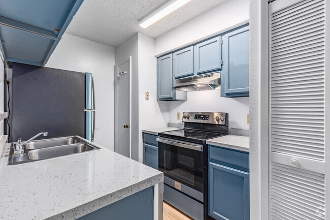 Interior Photo - Cason at Millenia