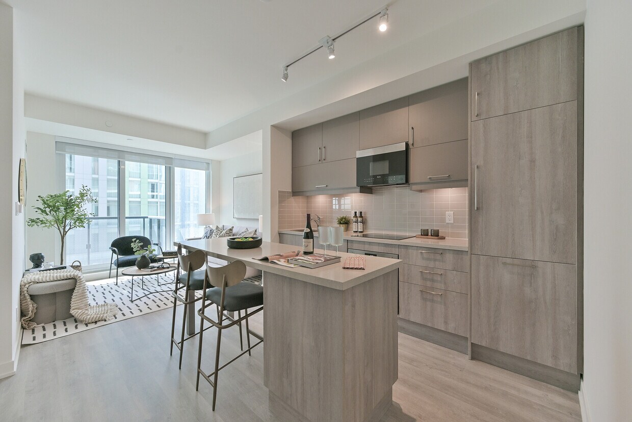 Photo principale - 8119 Birchmount Rd