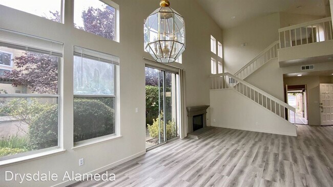 Foto del edificio - 3 br, 3 bath House - 115 Keil Bay