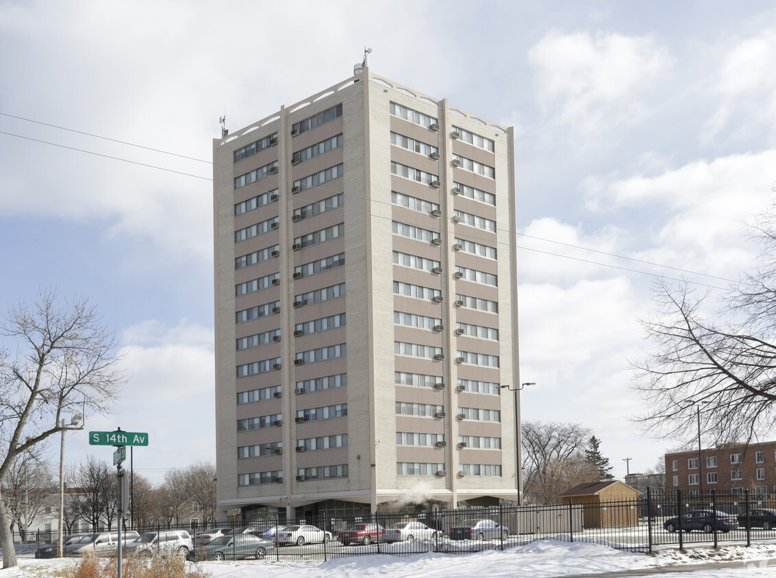 Primary Photo - Pentagon Apartments