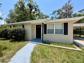 Building Photo - 10726 Merida Dr