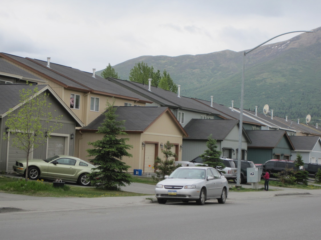 Primary Photo - Chugach Foothills Townhomes