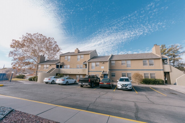 Foto del edificio - La Mesa Pearl