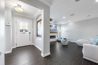 Building Photo - 768 Worthshire St