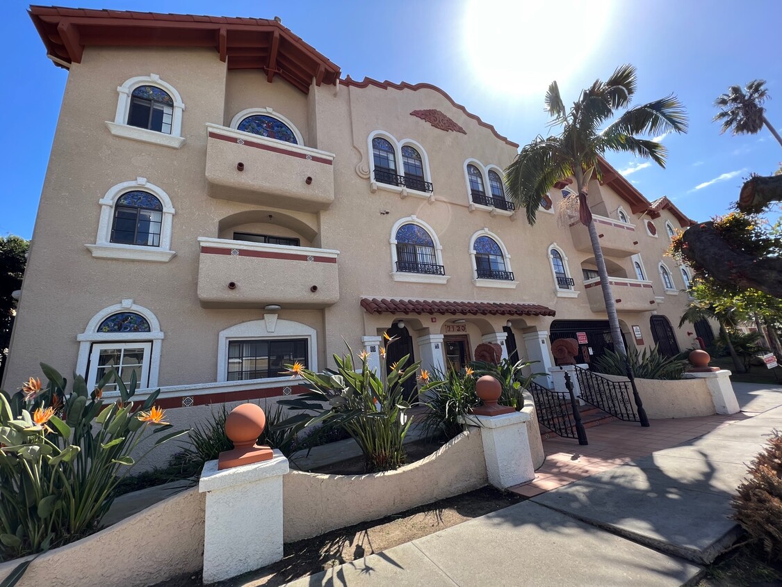 Foto principal - 7120 Ramsgate Ave