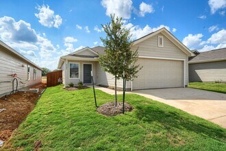 Building Photo - 4105 Equestrian Dr