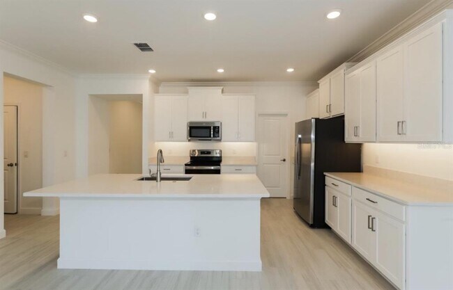 Foto del edificio - 1250 Spinnaker Dr