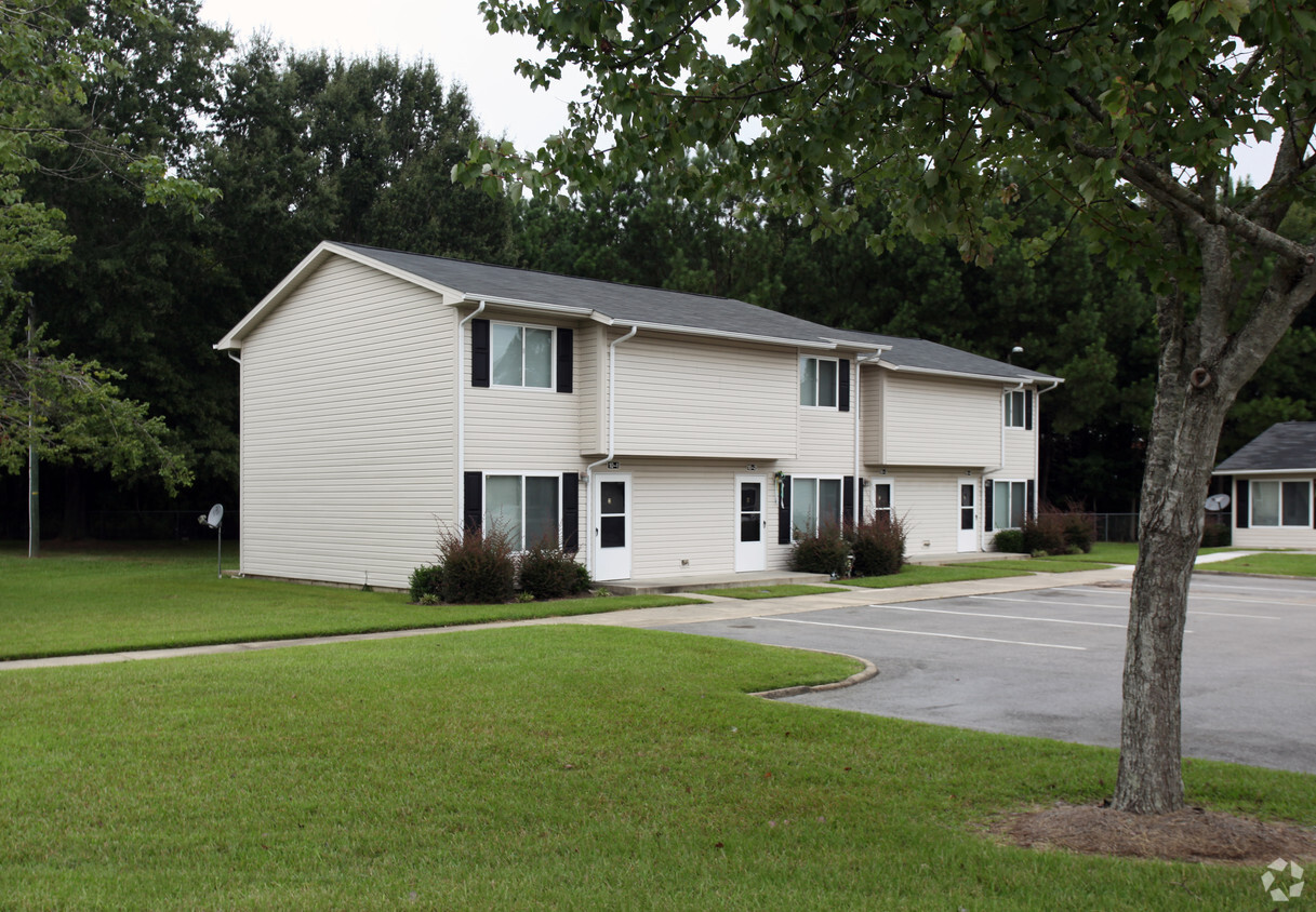 Primary Photo - Wellonton Apartments